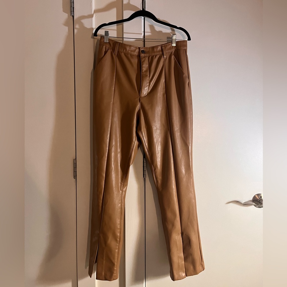 Abercrombie & Fitch tan/brown split hem leather pants. Size 14 short curve love